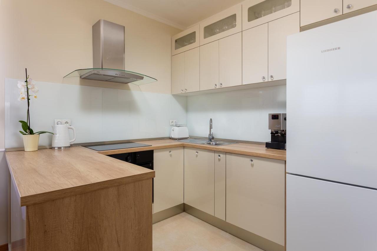 Gajo Deluxe Appartement Trogir Buitenkant foto